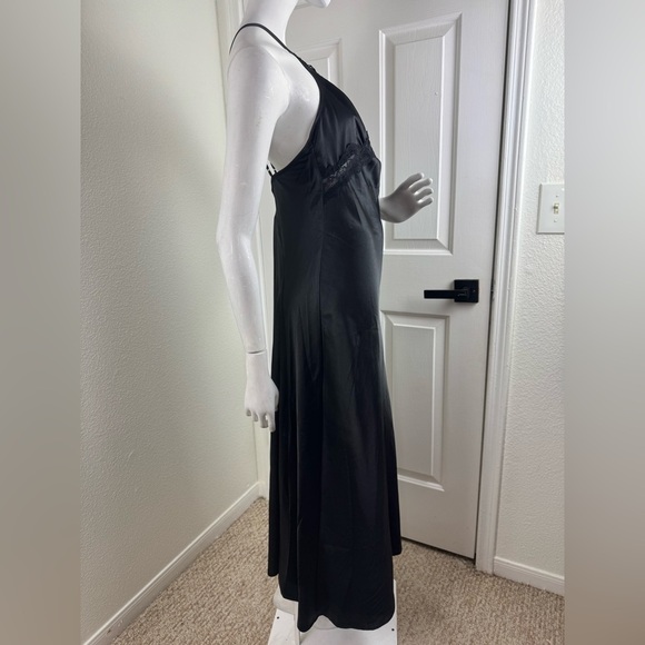 Sincerely Jules Elegant Black Satin Gown Size Medium.   #183 - Picture 3 of 13